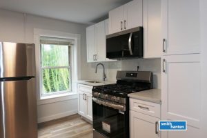 Sunny Top Floor 2 BR on Bergen St in Boerum Hill