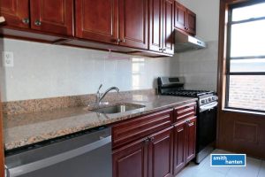 Top flr 1br with dishwasher on Pacific Street